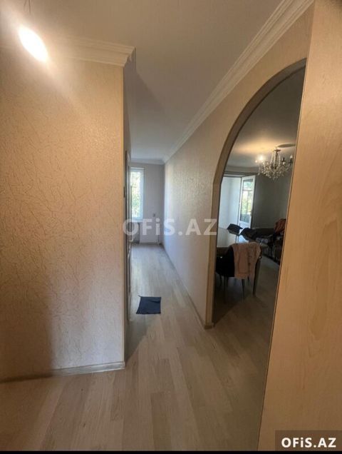 Köhnə tikili Satılır Binəqədi r., Avtovağzal m., 3 otaq, 65 m² — Bakı