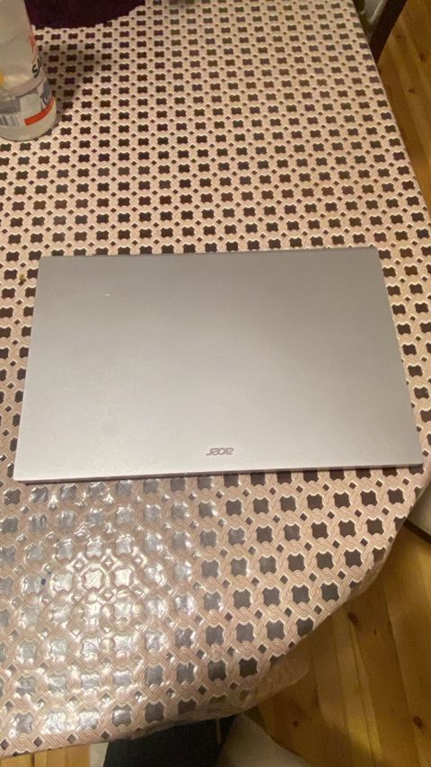 Acer Aspire 5 noutbuku - Korpus: gümüşü rəngli, yüngül və nazik — Bakı