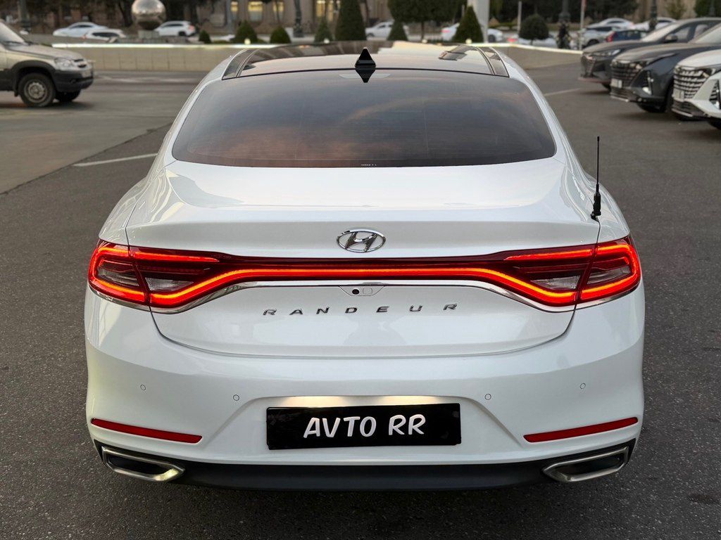 Hyundai Grandeur, 2.2 L, 2018 il, 145 000 km 77-NA-624 — Avtomobillər, Bakı (12)