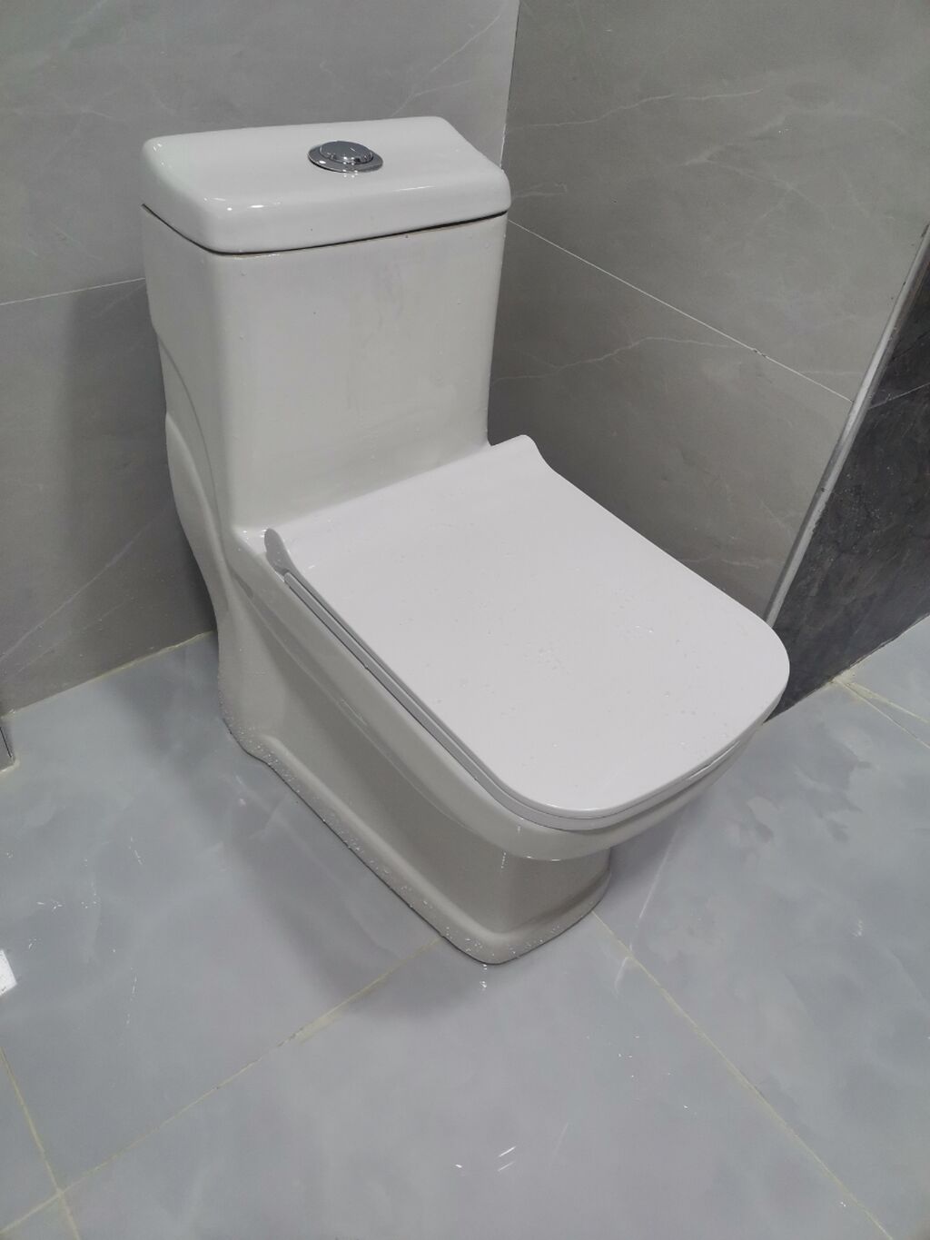 İşlənmiş, Unitaz, Monoblok, Kredit yoxdur, Ünvandan götürmə — Tualetlər, Bakı