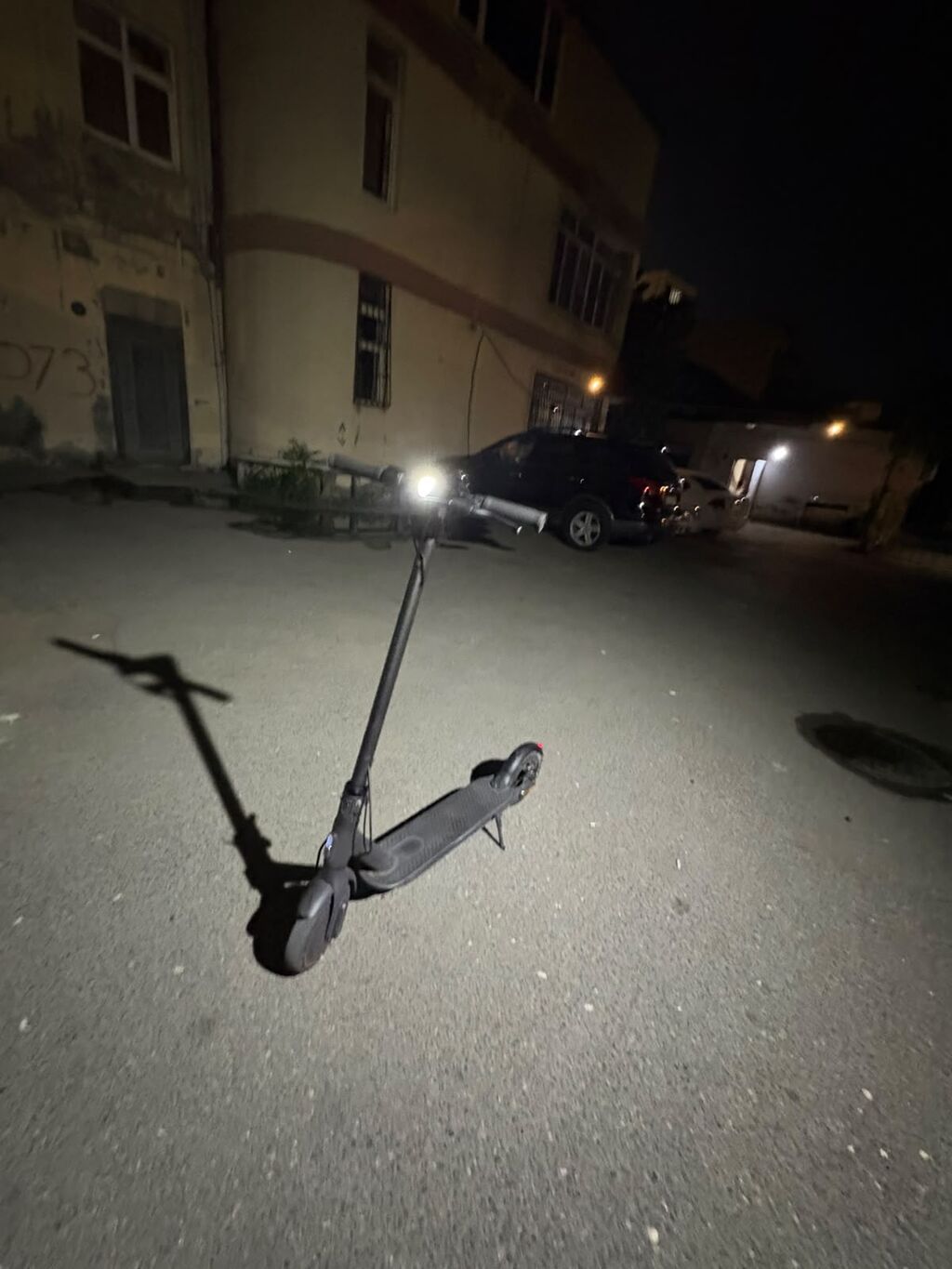 İşlənmiş Elektrik samokat 8", 251 - 350 Vt, 16 - 25 km/s, Ünvandan götürmə — Skuterlər, Bakı (3)