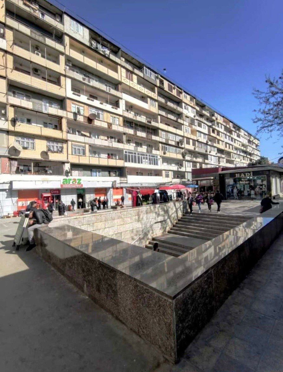 Satılır 4 otaqlı köhnə tikili 105 m² — Mənzil, Bakı (8)