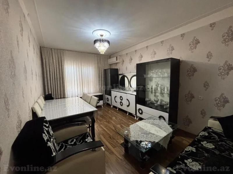 Satılır 4 otaqlı Mənzil Köhnə tikili 110 m² Bakı, Yasamal r., İnşaatçılar m., Yeni Yasamal — Bakı