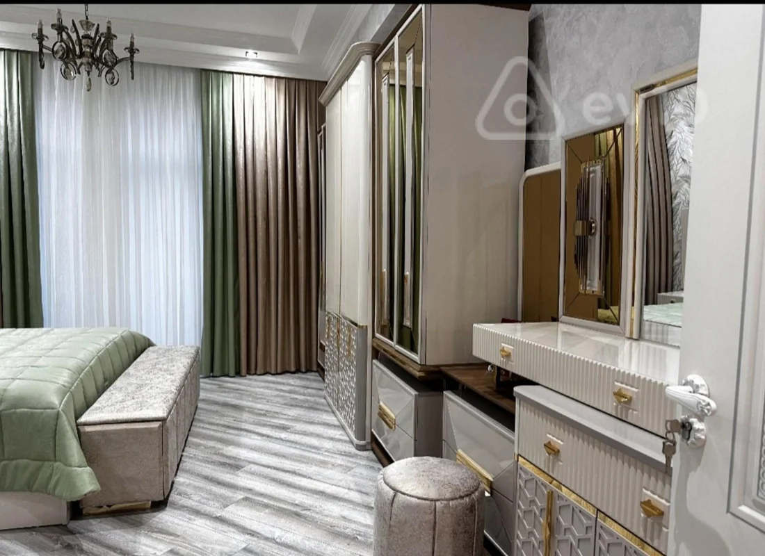 4 otaqlı mənzil, 187 m², Qarabağ Atları meydanı — Mənzil, Bakı (10)