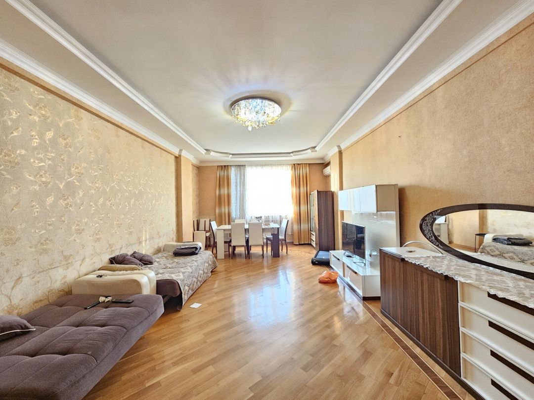 Satılır 3 otaqlı yeni tikili 163 m² — Mənzil, Bakı (2)
