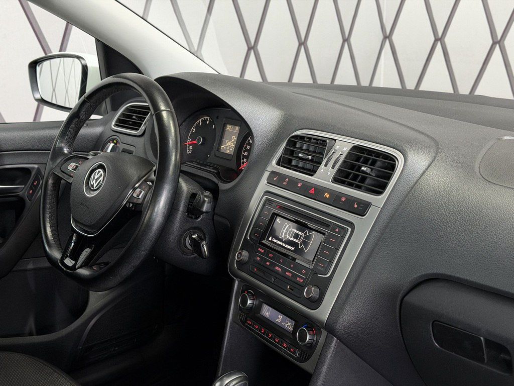 Volkswagen Polo, 1.6 L, 2018 il, 52 500 km — Avtomobillər, Bakı (8)