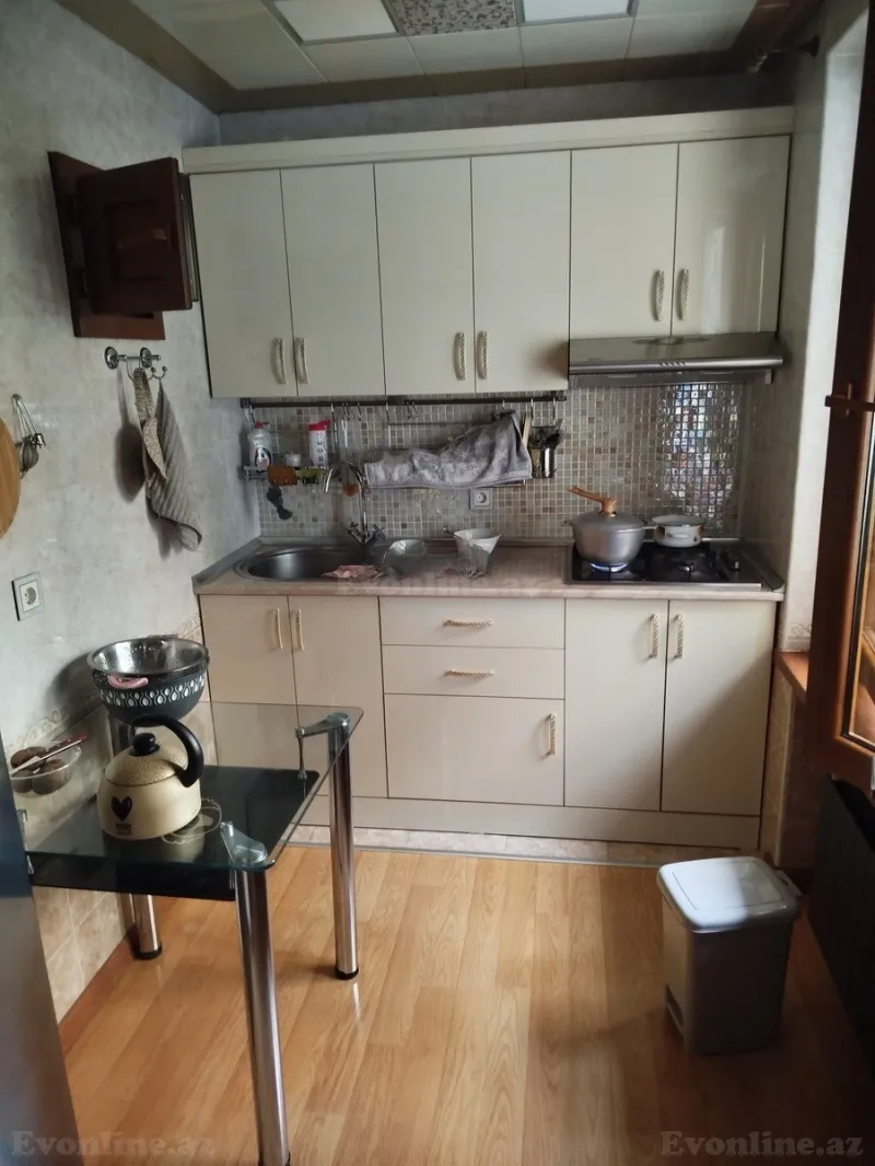 Satılır 2 otaqlı Mənzil Köhnə tikili 50 m² Bakı, Nərimanov r — Mənzil, Bakı (7)