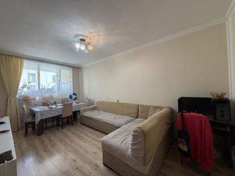 Satılır 3 otaqlı köhnə tikili 50 m² — Bakı