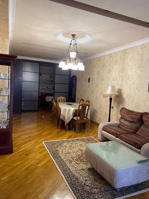 İcarəyə verilir 3 otaqlı yeni tikili 120 m² — Rəvan