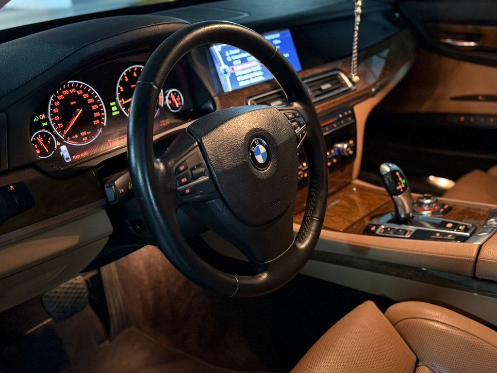BMW 730, 3.0 L, 2010 il, 85 000 km — Avtomobillər, Bakı (11)