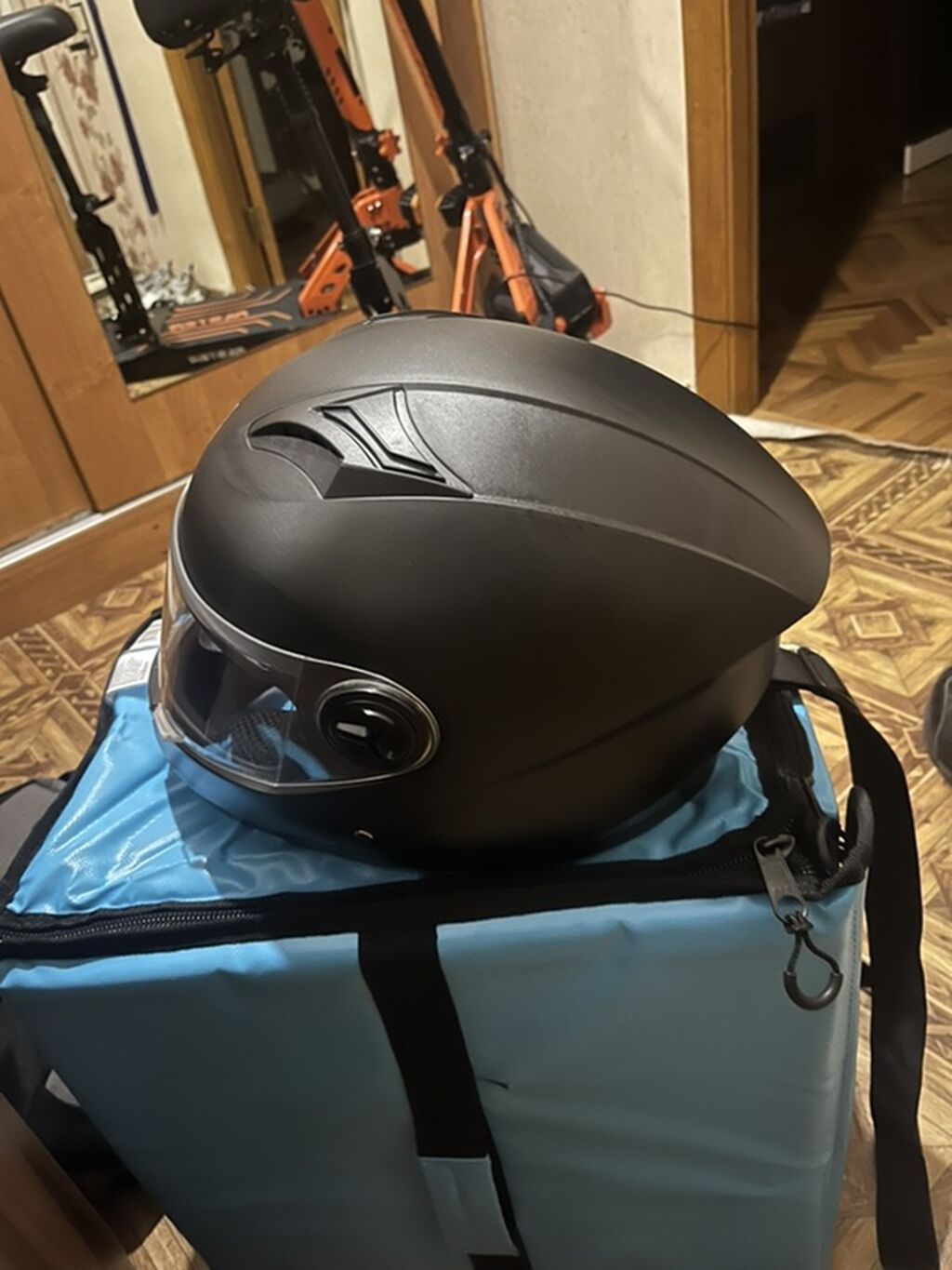 Moto dəbilqə – mat qara, tamüzlü (full-face) tip. Xüsusiyyətlər — Motosiklet geyimi, Bakı (2)