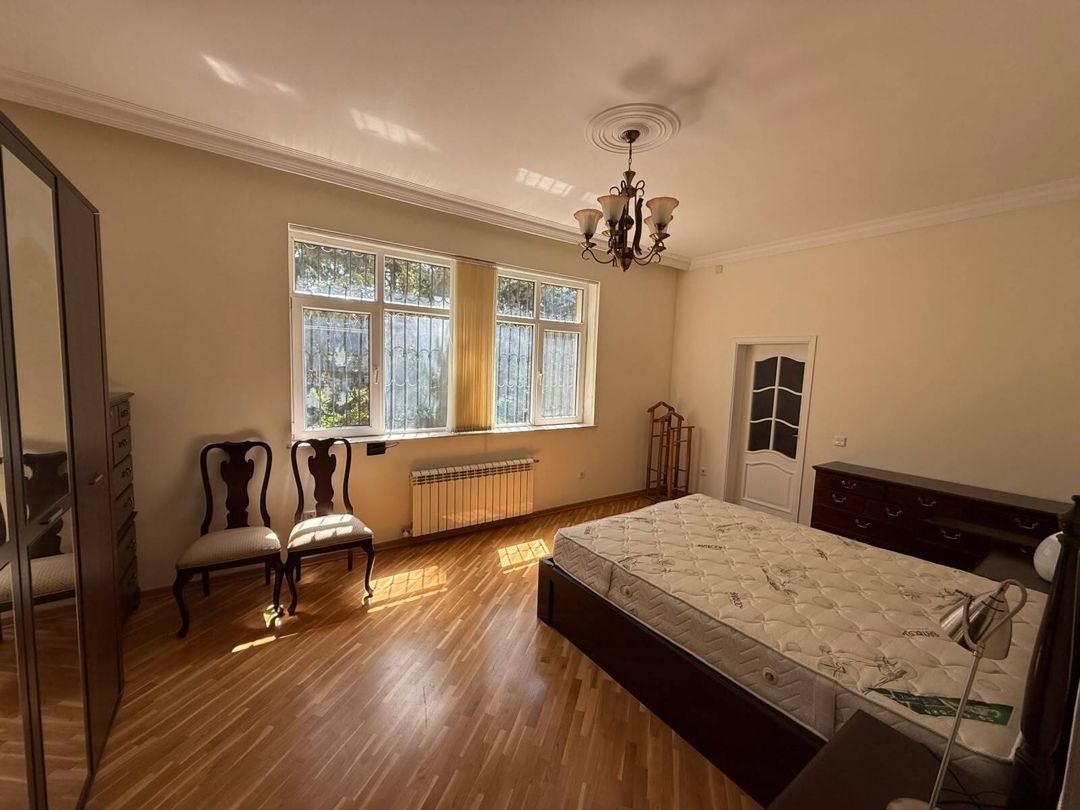 İcarəyə verilir 9 otaqlı həyət evi/bağ evi 400 m² — Ev, villa, Bakı (6)