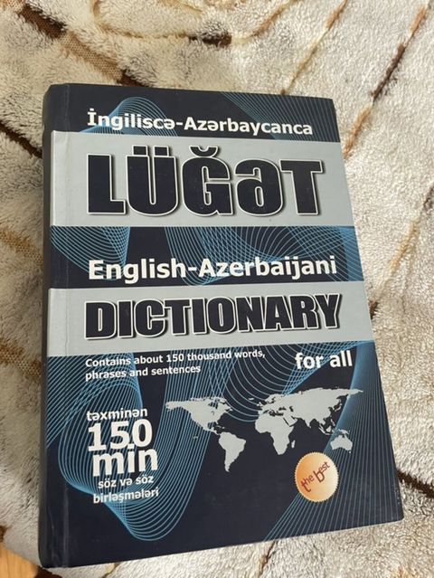 İngiliscə–Azərbaycanca Lüğət ideal vəziyyətdədir. istifadə edilməyib — Bakı