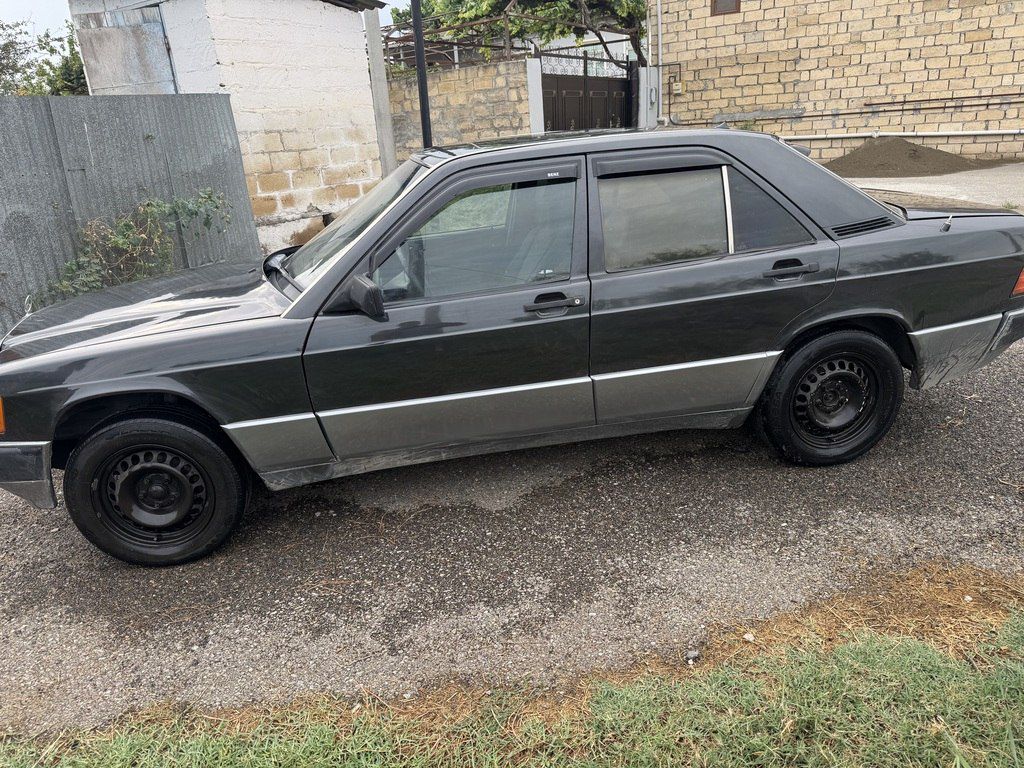 Mercedes 190, 2.0 L, 1993 il, 290 000 km 90-DS-632 — Avtomobillər, Kürdəmir (3)