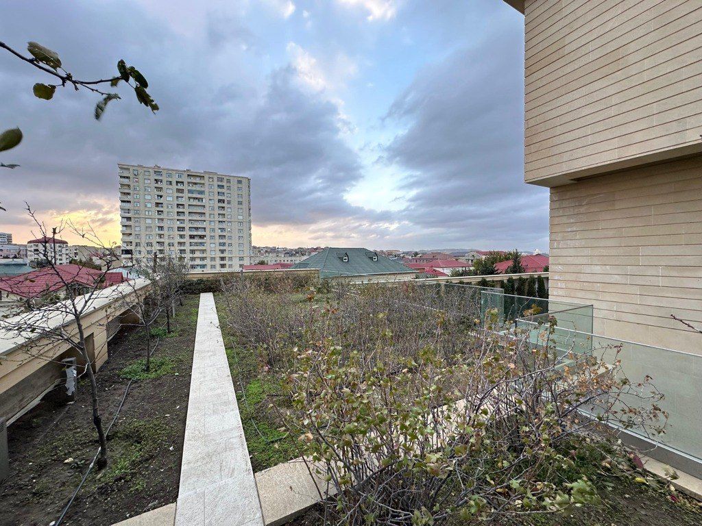 Satılır 8 otaqlı həyət evi/bağ evi 1400 m² — Ev, villa, Bakı (8)