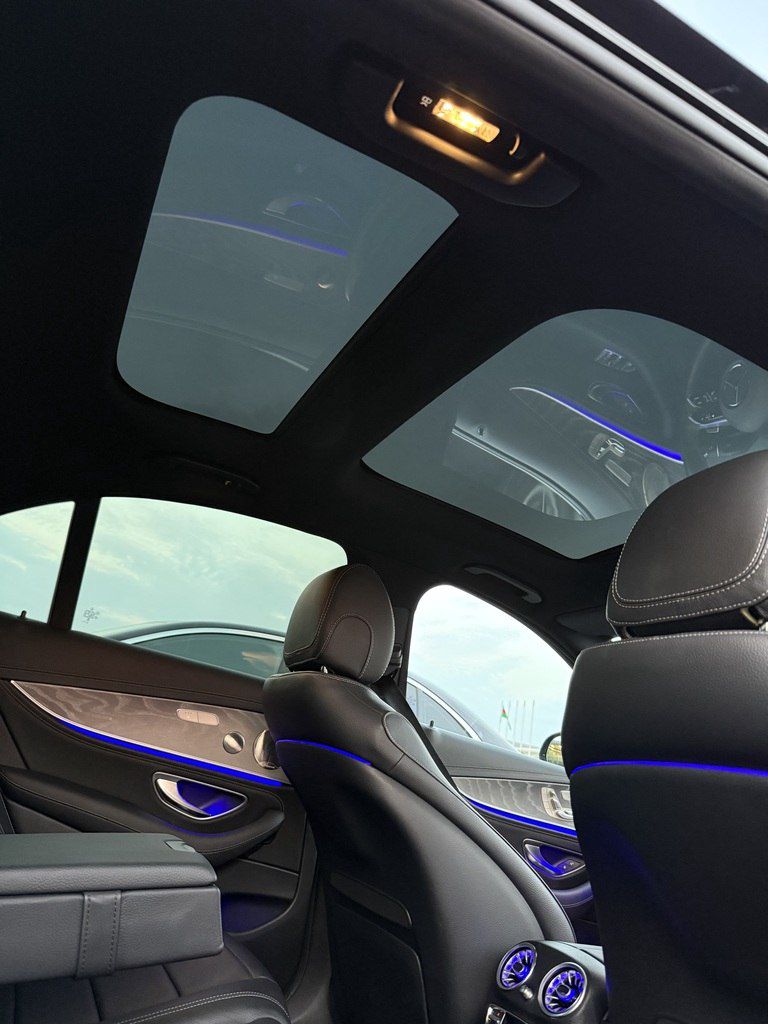 Mercedes E 350 4MATIC, 2.0 L, 2023 il, 35 000 km — Avtomobillər, Bakı (10)