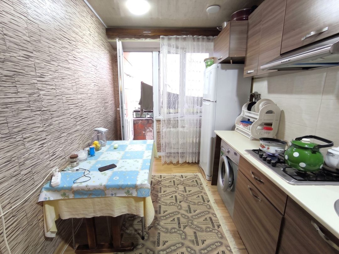 Satılır 4 otaqlı köhnə tikili 100 m² — Mənzil, Bakı (10)