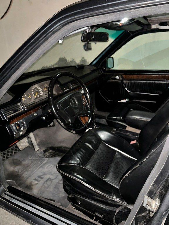 Mercedes 300 E 4MATIC, 3.0 L, 1992 il, 350 000 km 77-NK-258 — Avtomobillər, Bakı (2)