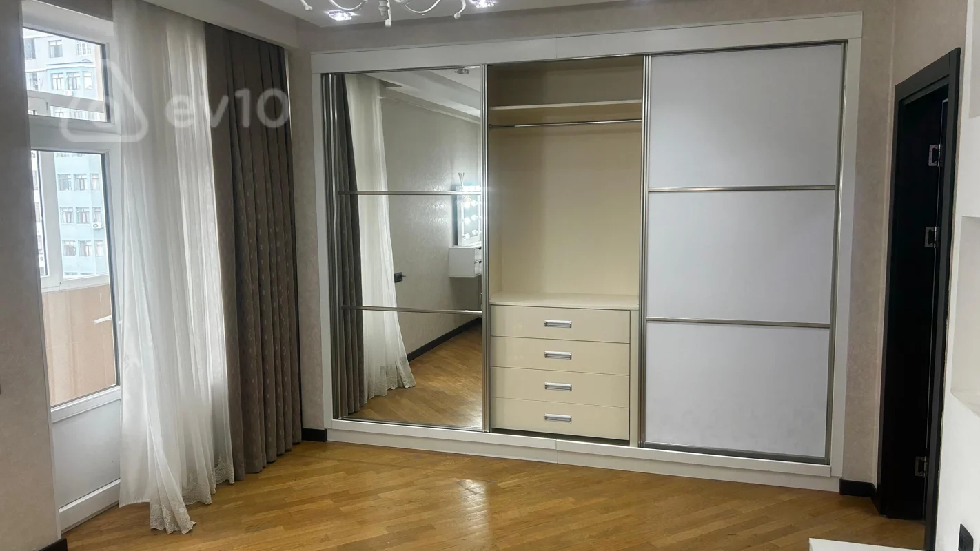3 otaqlı mənzil, 125 m², Qara Qarayev — kirayə — Mənzil, Bakı (9)