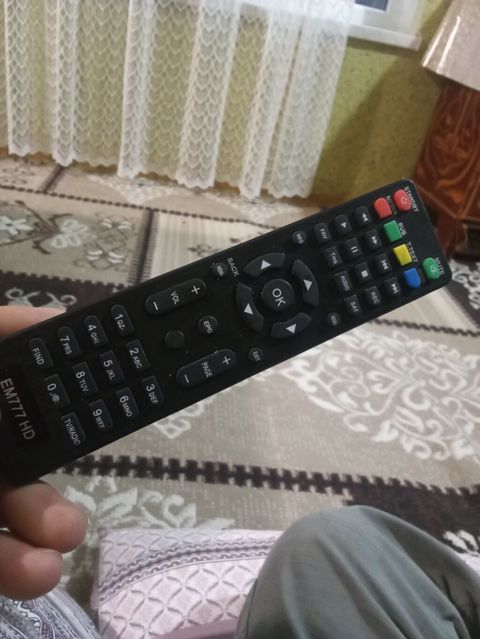 EM77HD universal pult - EM77HD yazılı model, DVB-T/T2 və DVB-S2 — Şəki