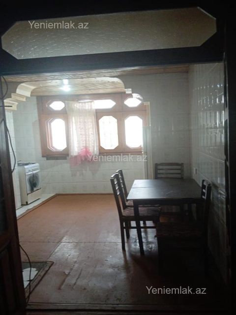 Kirayə 3 otaqlı Bina evi menzil (Köhnə tikili), 70 m², 10-cu mikrorayon — Sumqayıt