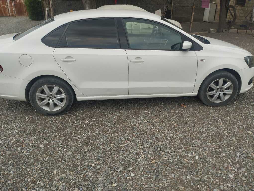 Volkswagen Polo, 1.6 L, 2013 il, 175 100 km — Avtomobillər, Sumqayıt (4)