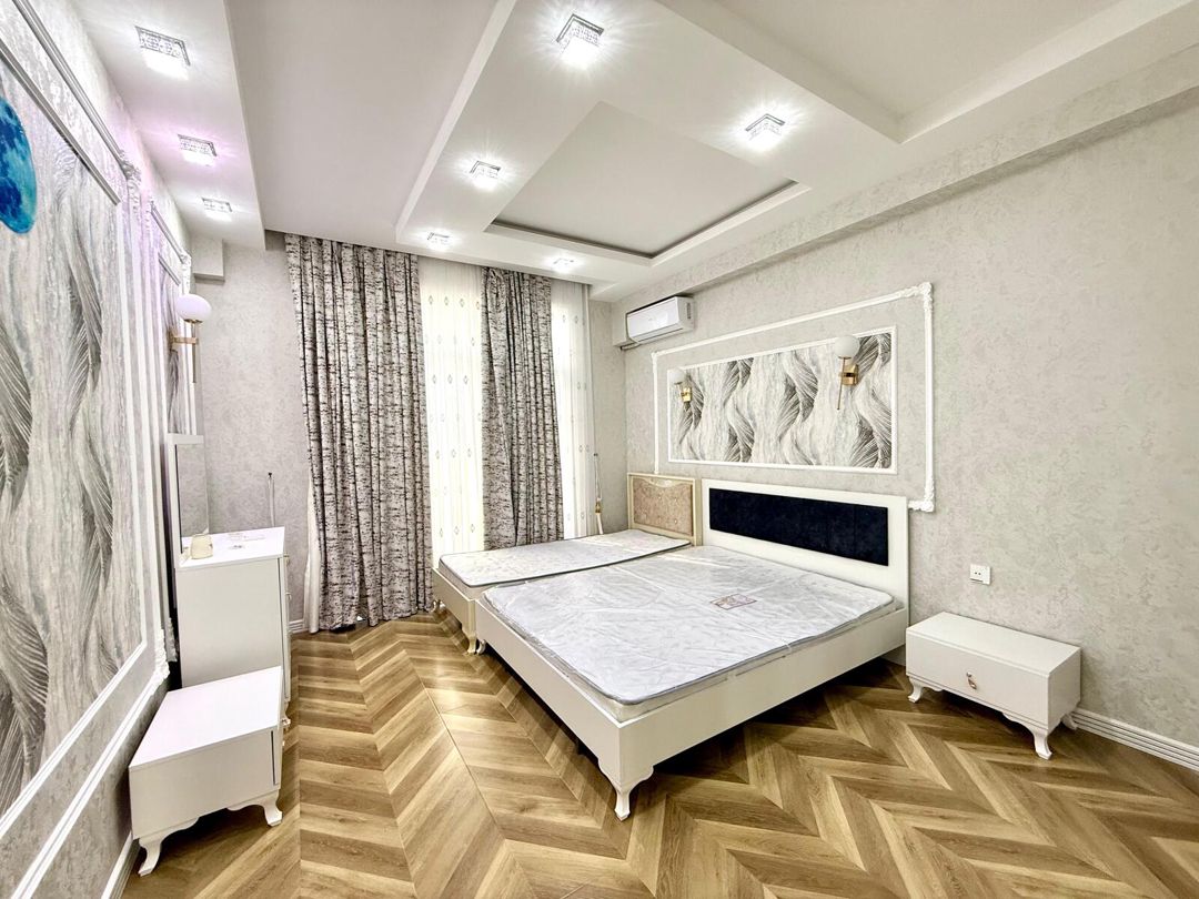Satılır 4 otaqlı yeni tikili 150 m² — Mənzil, Bakı (8)