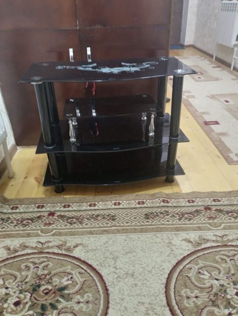 Şüşə TV stendi - Material: temperli şüşə (üst paneldə naxışlı qara — Sumqayıt