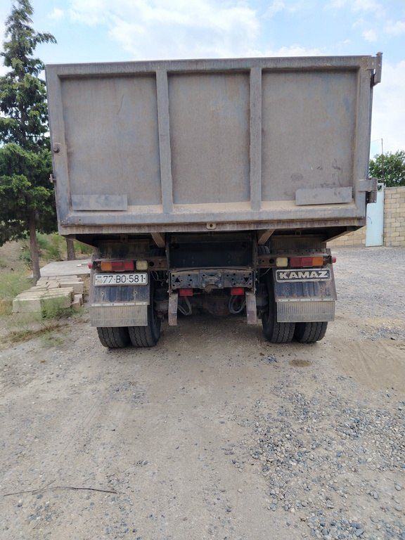KamAz 55111, 11 L, 1989 il, 649 137 km 77-BO-581 — Yük maşınları, Bakı (8)