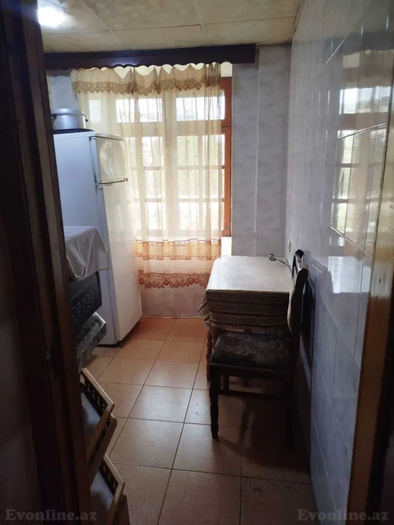 Satılır 2 otaqlı Mənzil Köhnə tikili 50 m² Bakı, Xətai r., Həzi Aslanov m — Mənzil, Bakı (6)