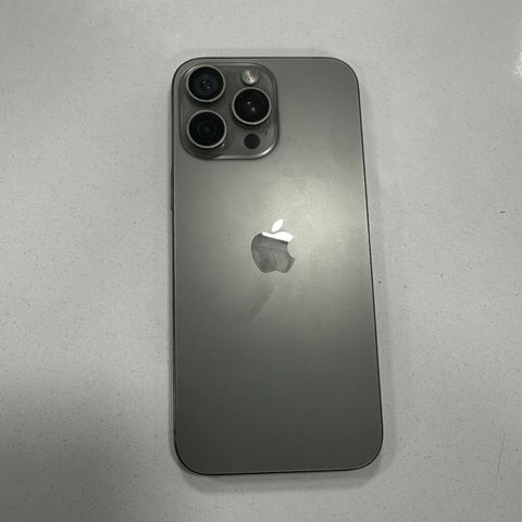 IPhone 16 Pro Max, 256 GB, Gümüşü, Face ID — Sumqayıt