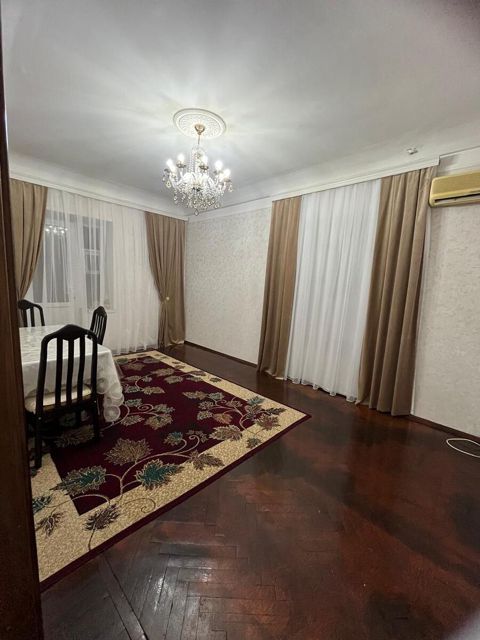 İcarəyə verilir 2 otaqlı köhnə tikili 45 m² — Bakı