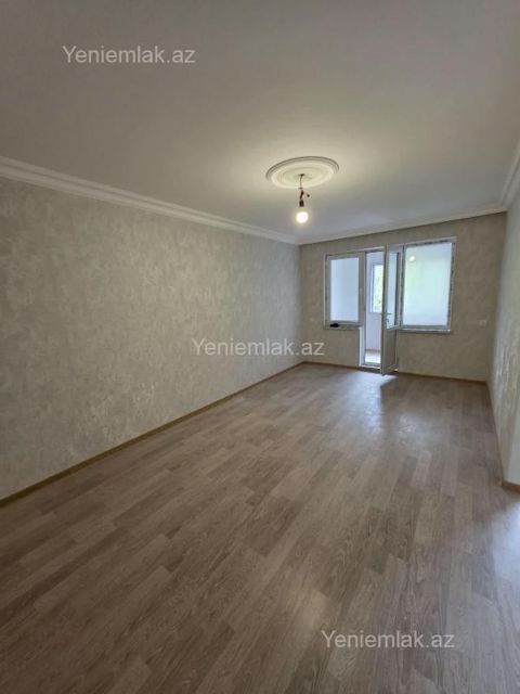Satılır 2 otaqlı Bina evi menzil (Köhnə tikili), 47 m², 3-cü mikrorayon — Sumqayıt