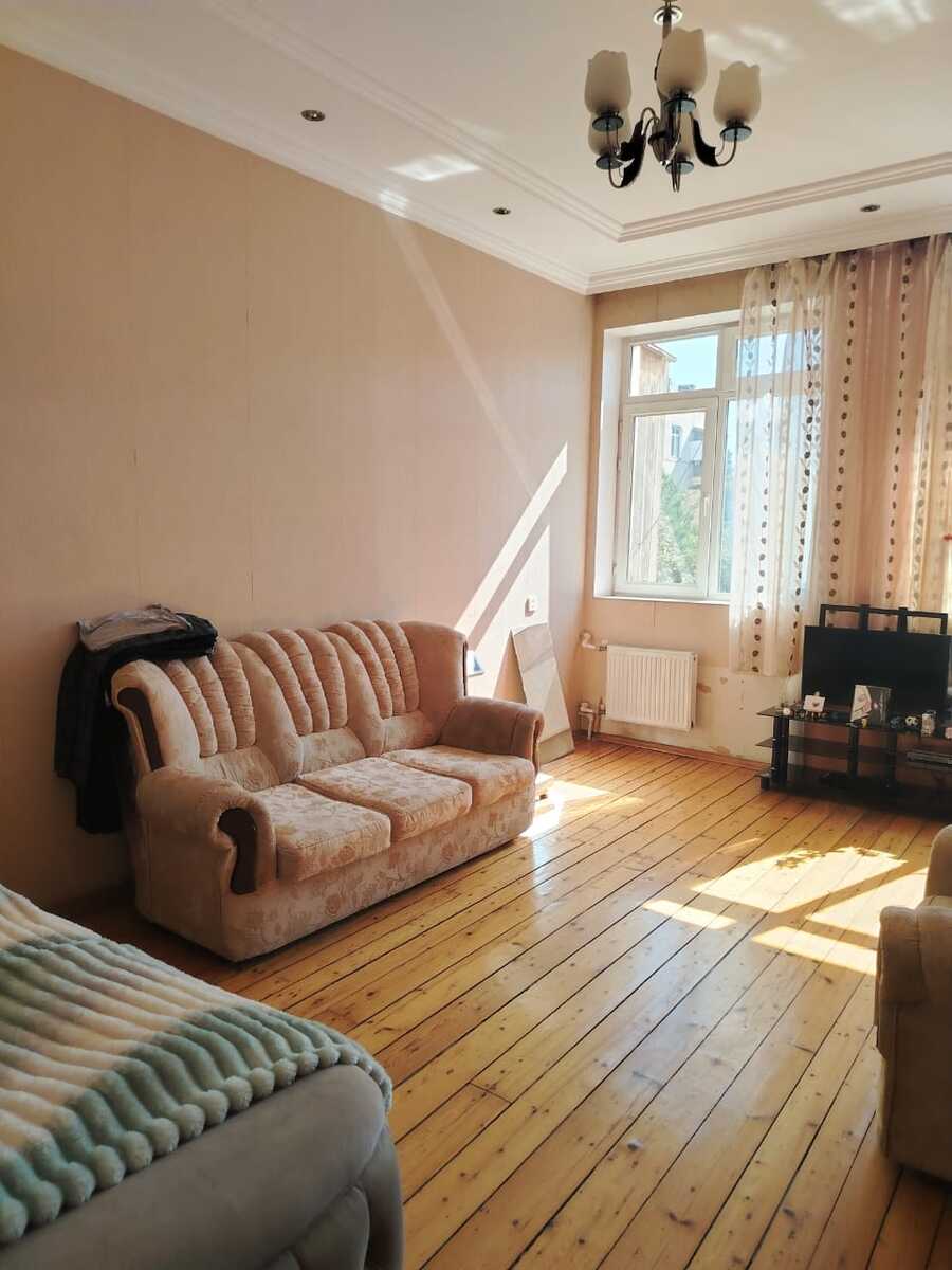 Satılır 2 otaqlı köhnə tikili 60 m² — Mənzil, Bakı (2)