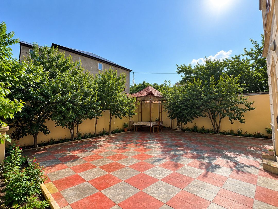 Satılır 6 otaqlı həyət evi/bağ evi 300 m² — Ev, villa, Bakı (2)