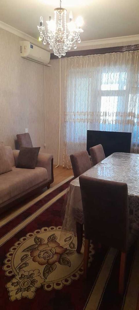 Satılır 5 otaqlı köhnə tikili 120 m² — Bakı