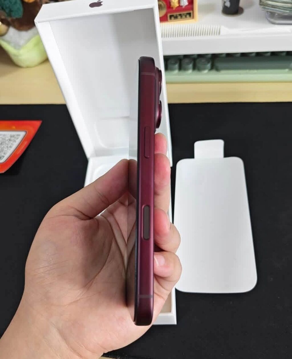 IPhone 18 Pro, 256 GB, Zəmanət, Simsiz şarj, Face ID — Apple iPhone, Digah (2)