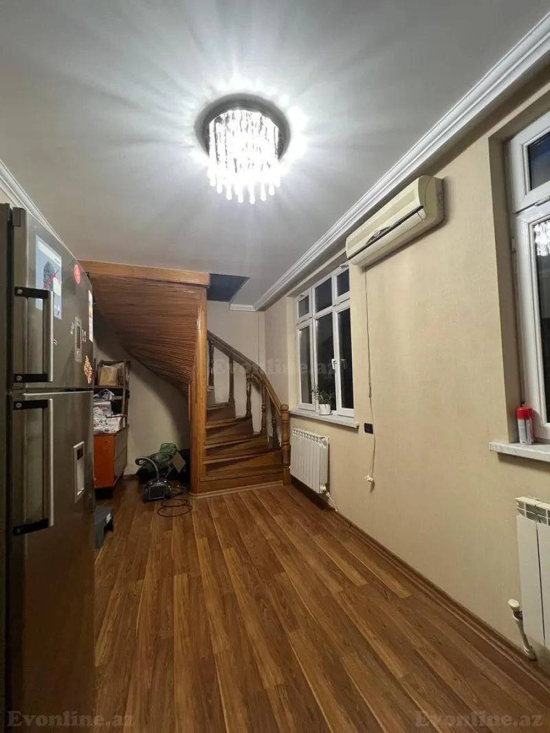 Satılır 7 otaqlı Həyət evi 220 m² Bakı, Binəqədi r., Nəsimi m., 6-cı mikrorayon — Ev, villa, Bakı (3)