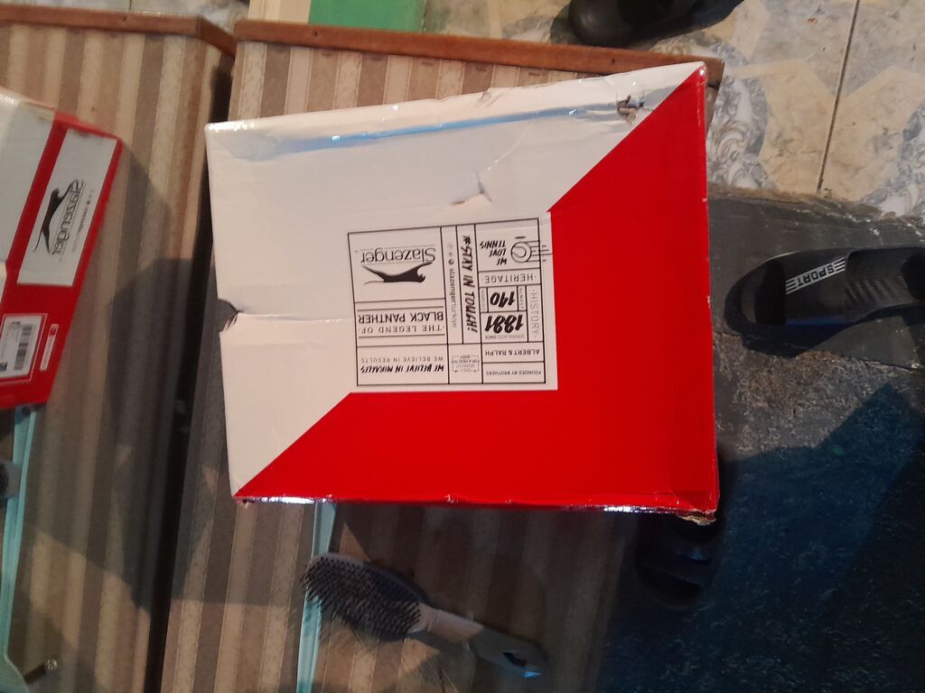 Orginal Slazenger markasinin lalı modelidi. Yenidir alınalı heç 1 gün — Krossovkalar, Bakı (4)