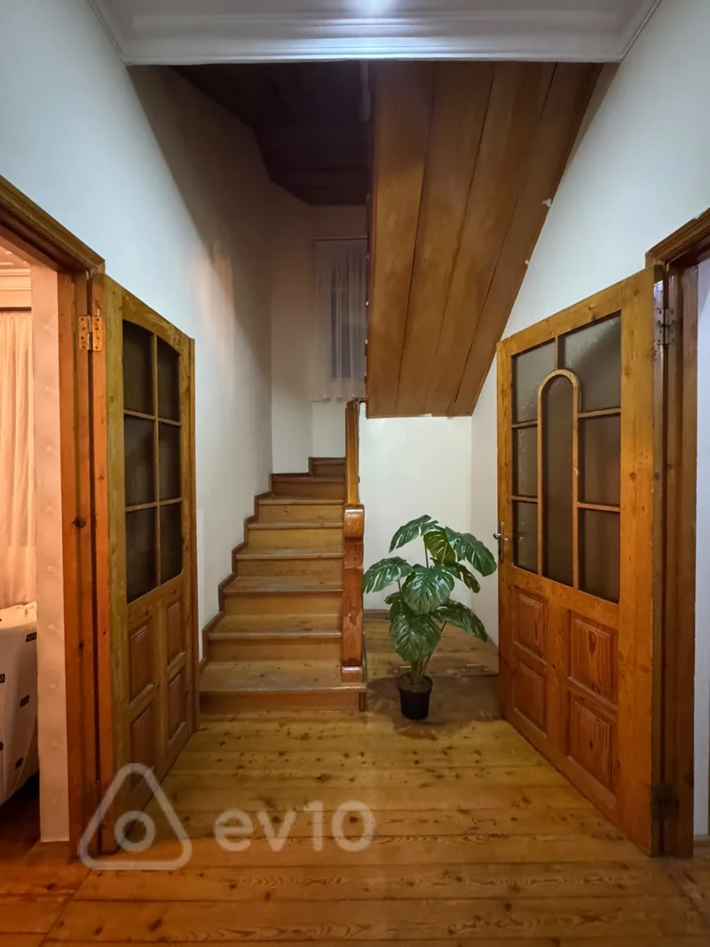 5 otaqlı həyət evi, 200 m², Bayil — kirayə — Ev, villa, Bakı (9)
