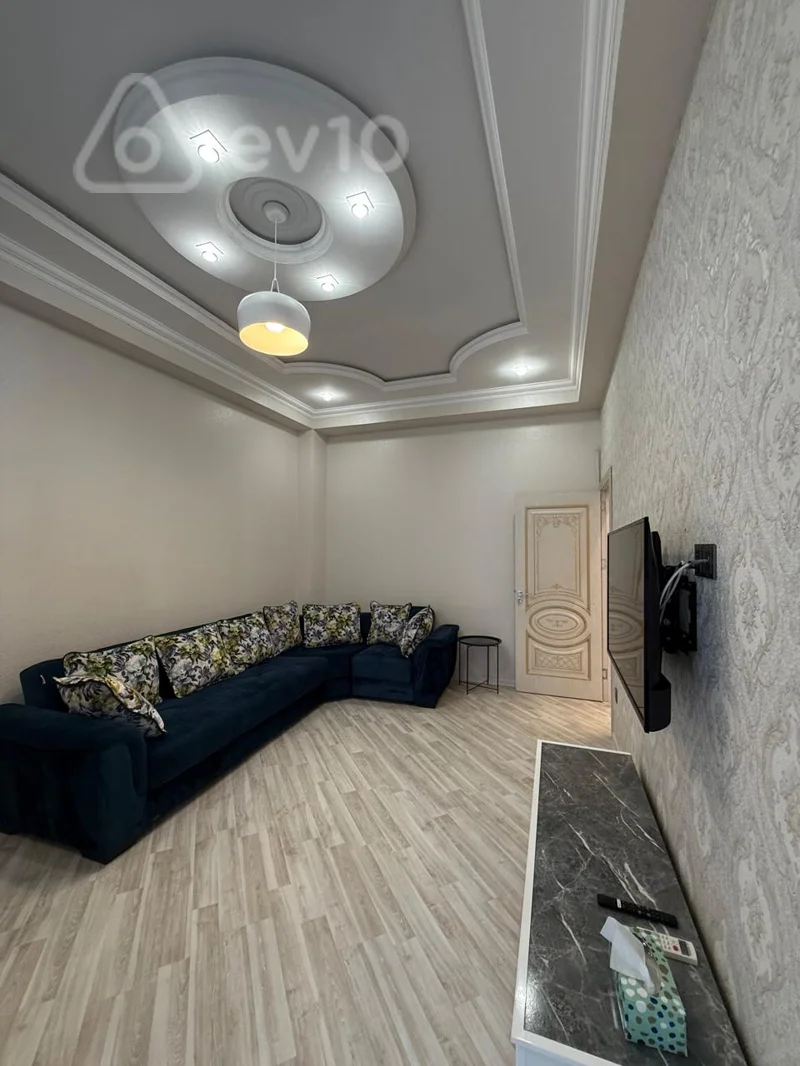 2 otaqlı mənzil, 70 m², Qarabağ küç. — kirayə — Bakı