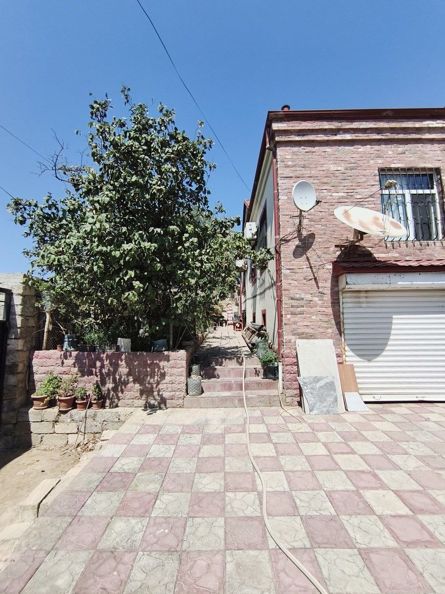 Satılır 3 otaqlı həyət evi/bağ evi 130 m² — Ev, villa, Bakı (2)