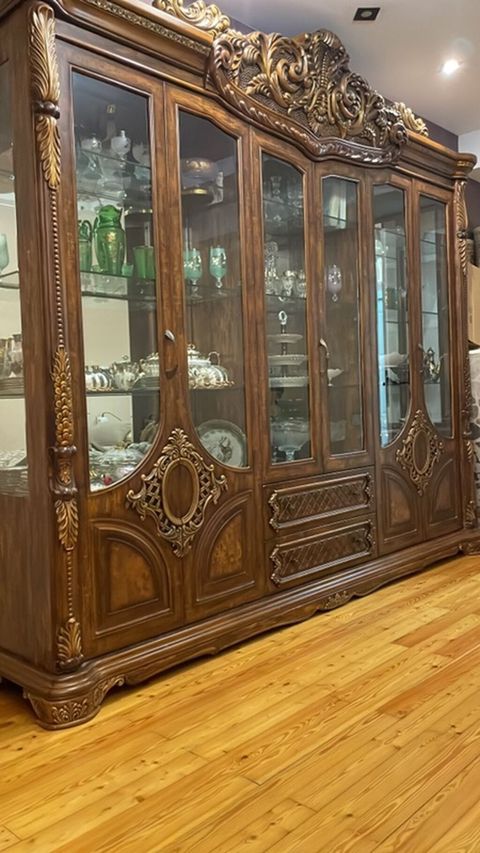Təmiz və səliqəli qorka təzədən seçilmir - Material: ağac karkas, şüşə — Digah