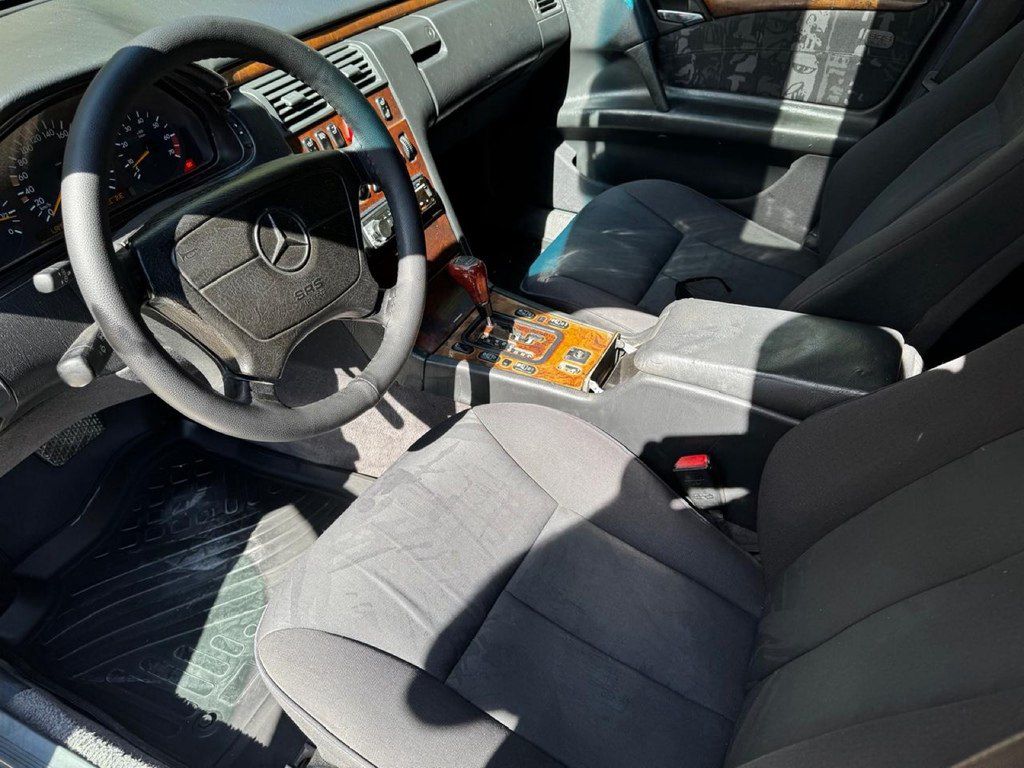 Mercedes E 240, 2.4 L, 1998 il, 251 000 km — Avtomobillər, Bakı (7)
