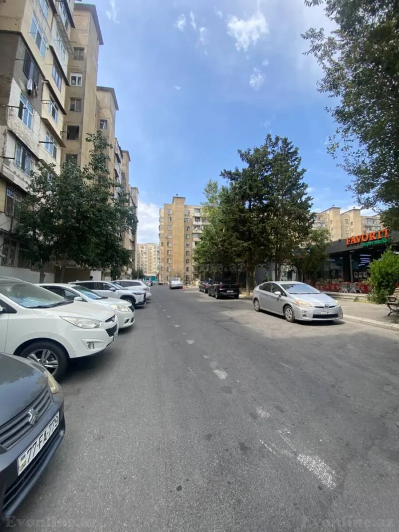 Satılır 3 otaqlı Mənzil Köhnə tikili 65 m² Bakı, Xətai r., Əhmədli m., Əhmədli — Mənzil, Bakı