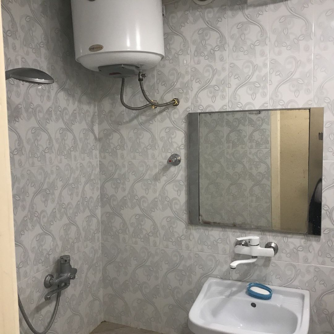 İcarəyə verilir 2 otaqlı köhnə tikili 45 m² — Mənzil, Bakı (8)