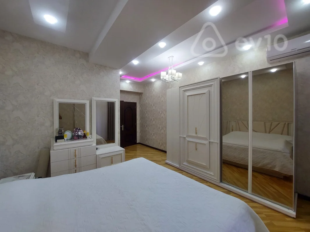 4 otaqlı mənzil, 175 m², Hüseynbala Əliyev — Mənzil, Bakı (7)