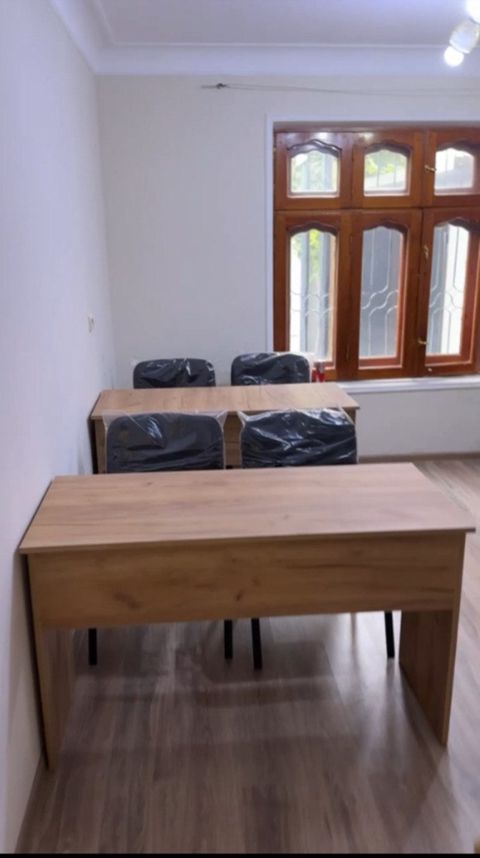 İcarəyə verilir 1 otaqlı ofis 300 m² — Bakı