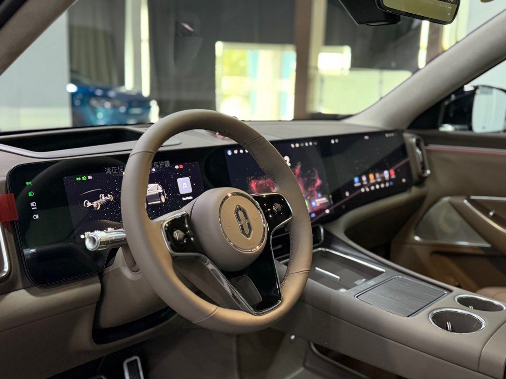 Seres Aito M8, 1.5 L, 53.4 kWh, 2026 il, yeni — Avtomobillər, Bakı (8)