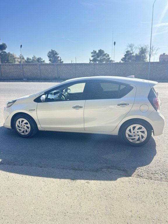 Toyota Aqua, 1.5 L, 0.87 kWh, 2019 il, 201 000 km — Avtomobillər, Sumqayıt (6)